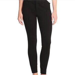 🌺 2/$20 Old Navy black pixie mid rise skinny ankle pants size 6 petite